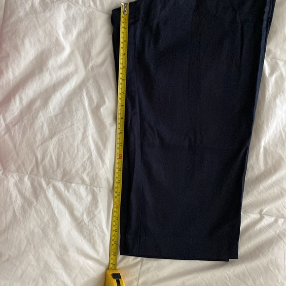 New Navy Slimming Counterparts Capri’s, Size 14 - Picture 4 of 5